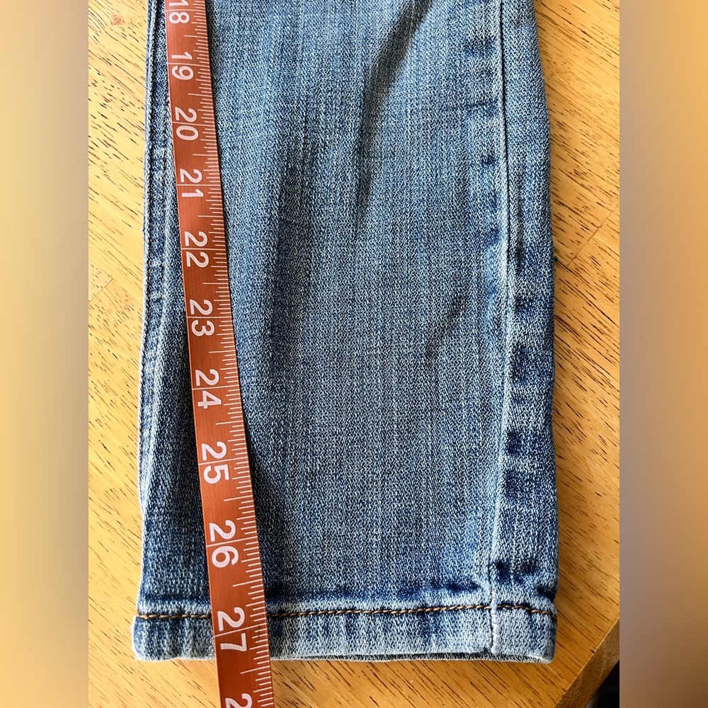 Cosmic Blue Love Jean Women's Taper Light Wash Blue Perfectly Worn In Size 26 - Picture 7 of 8